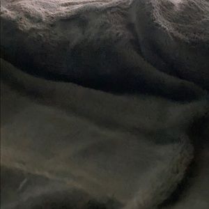 Meet your Posher, Deon